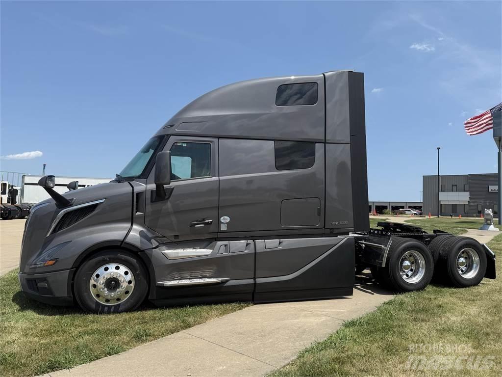Volvo NEW VNL860 Prime Movers