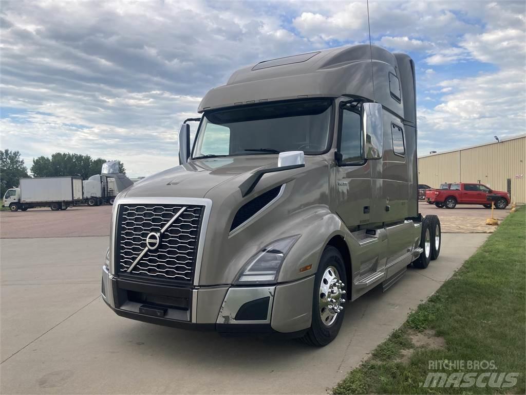 Volvo VN Prime Movers