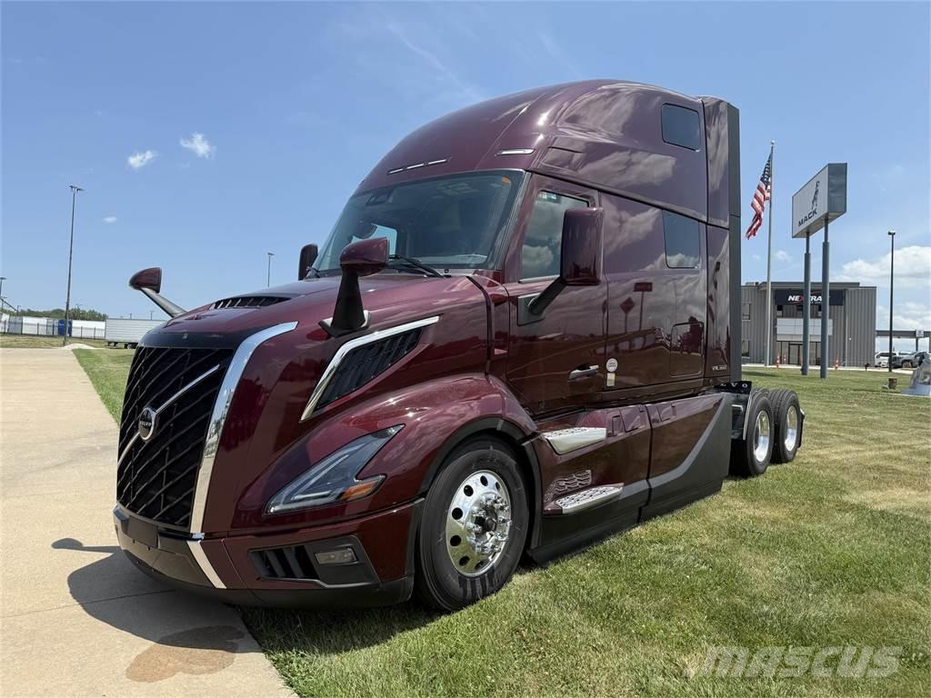Volvo VNL 860 Prime Movers
