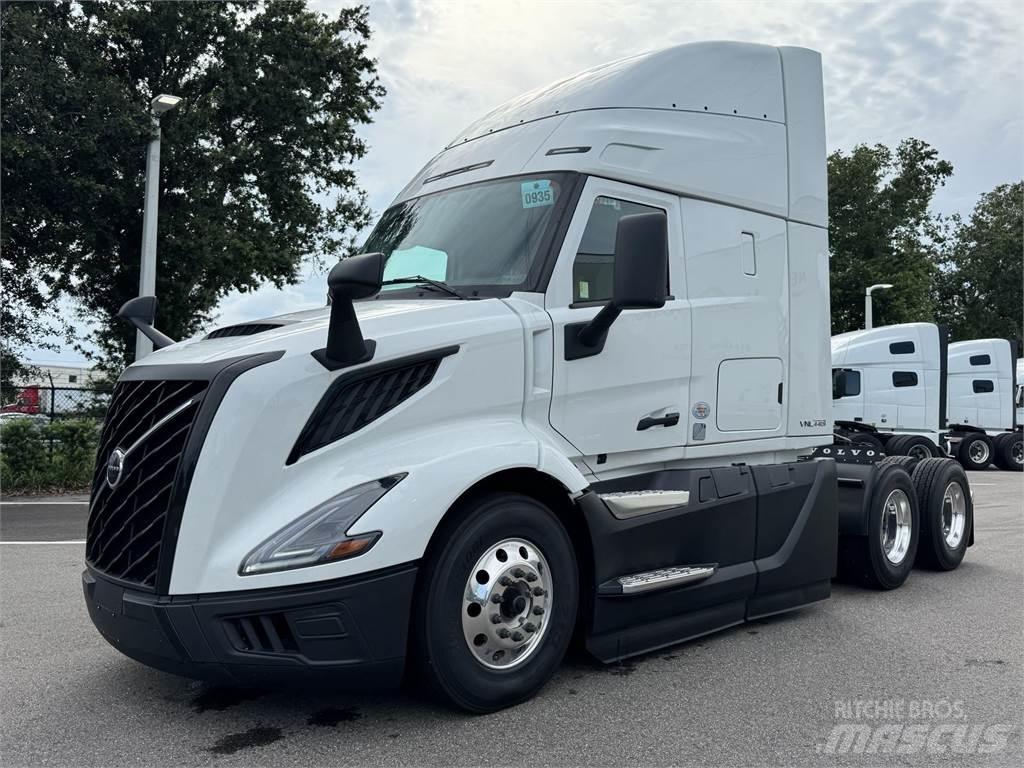 Volvo VNL64T440 Prime Movers