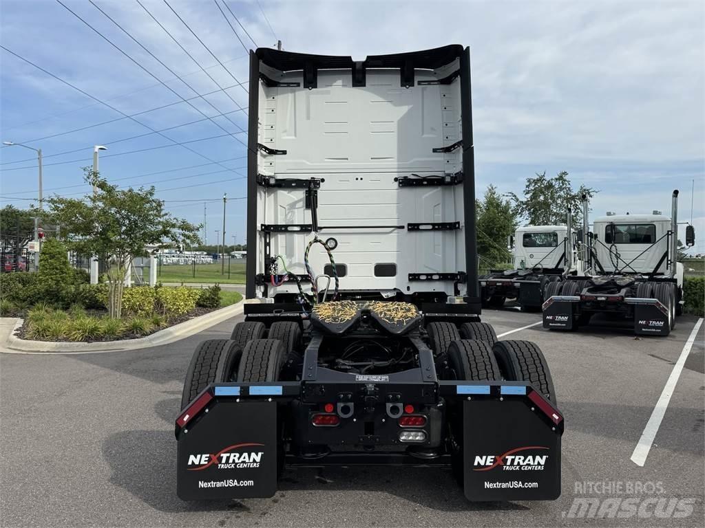 Volvo VNL64T660 Prime Movers