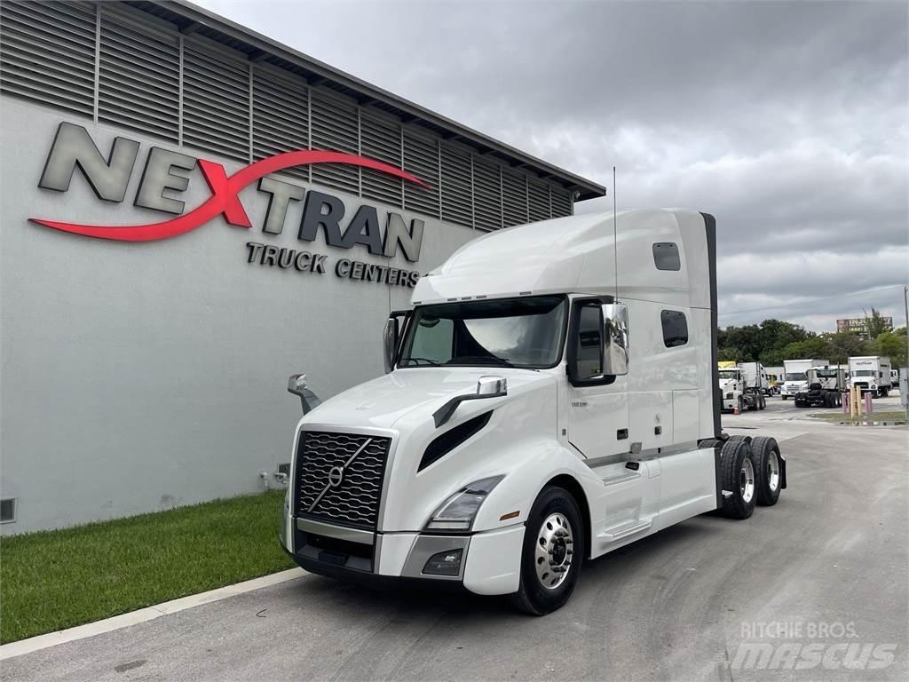Volvo VNL64T760 Prime Movers
