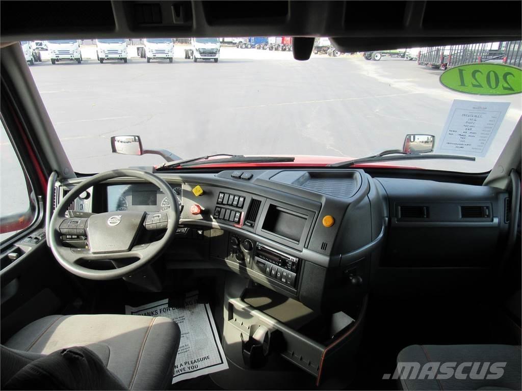 Volvo VNL64T760 Prime Movers