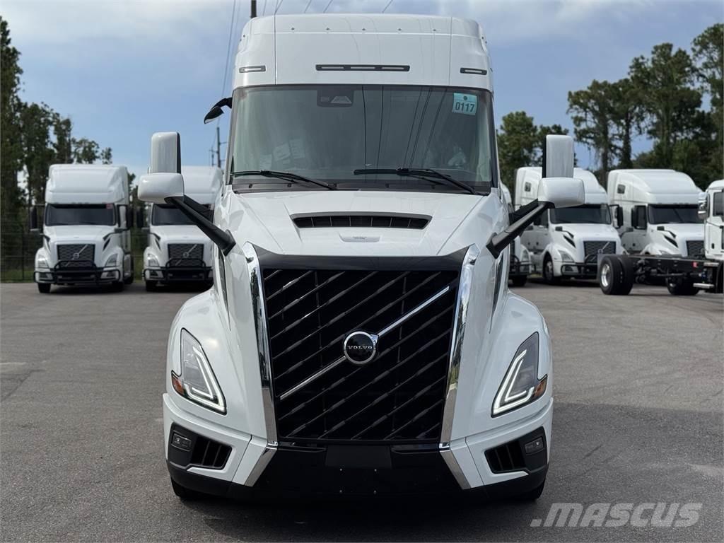 Volvo VNL64T840 Prime Movers
