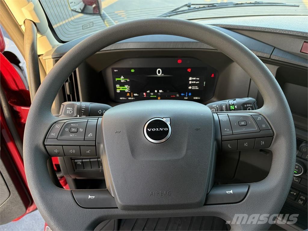 Volvo VNL64T840 Prime Movers