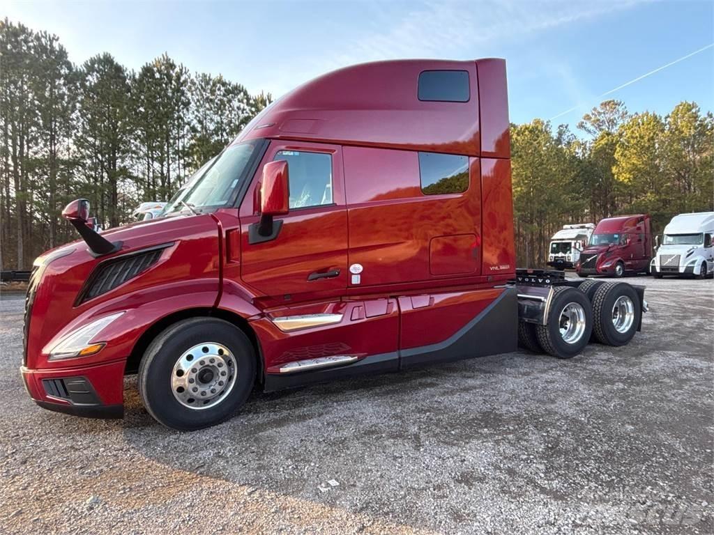 Volvo VNL64T860 Prime Movers