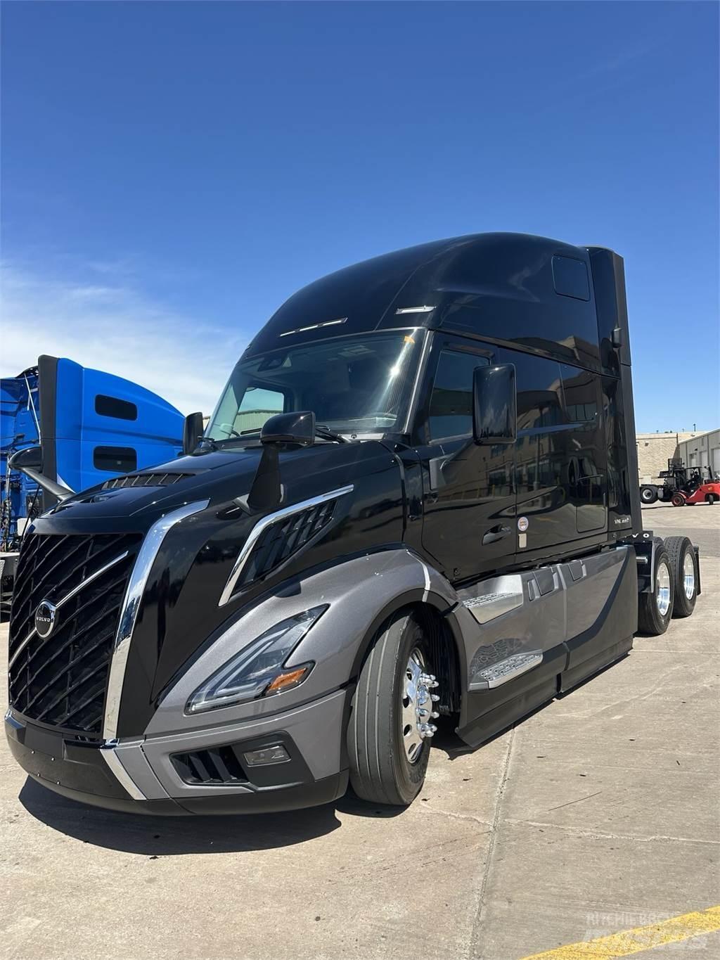 Volvo VNL64T860 Prime Movers