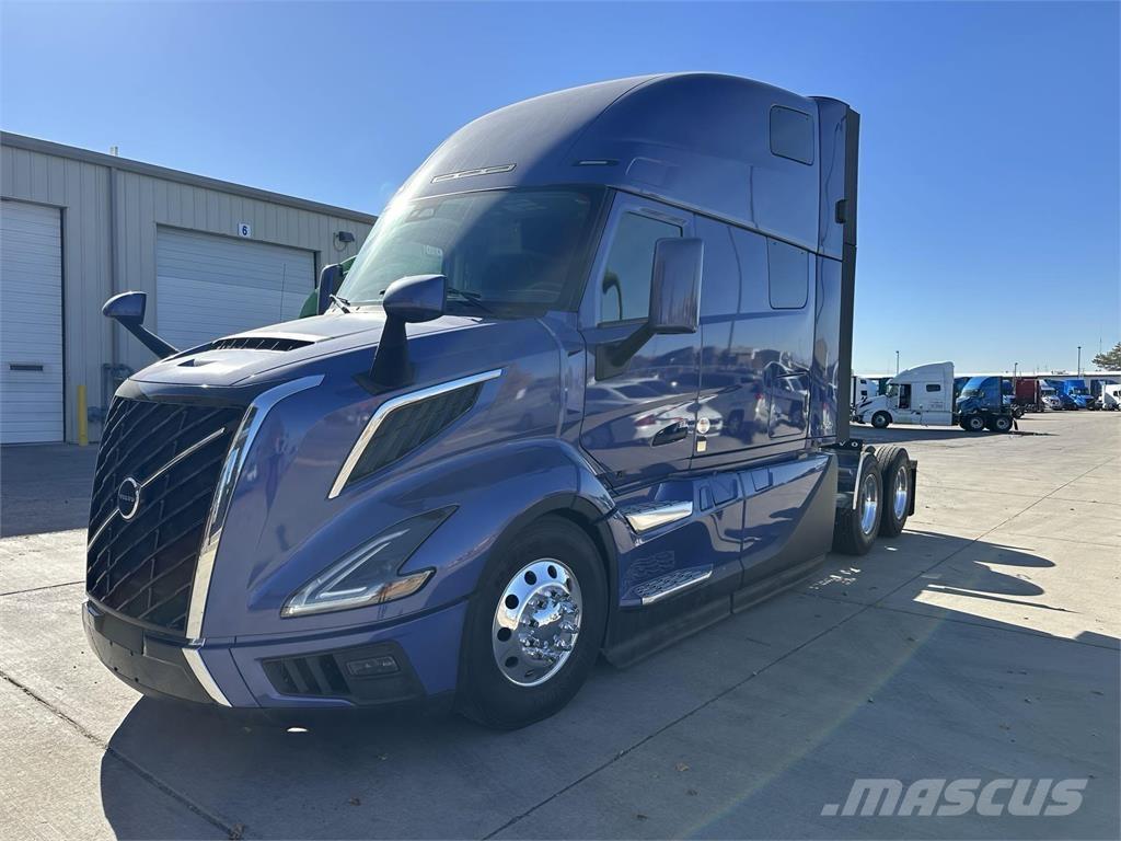 Volvo VNL64T860 Prime Movers