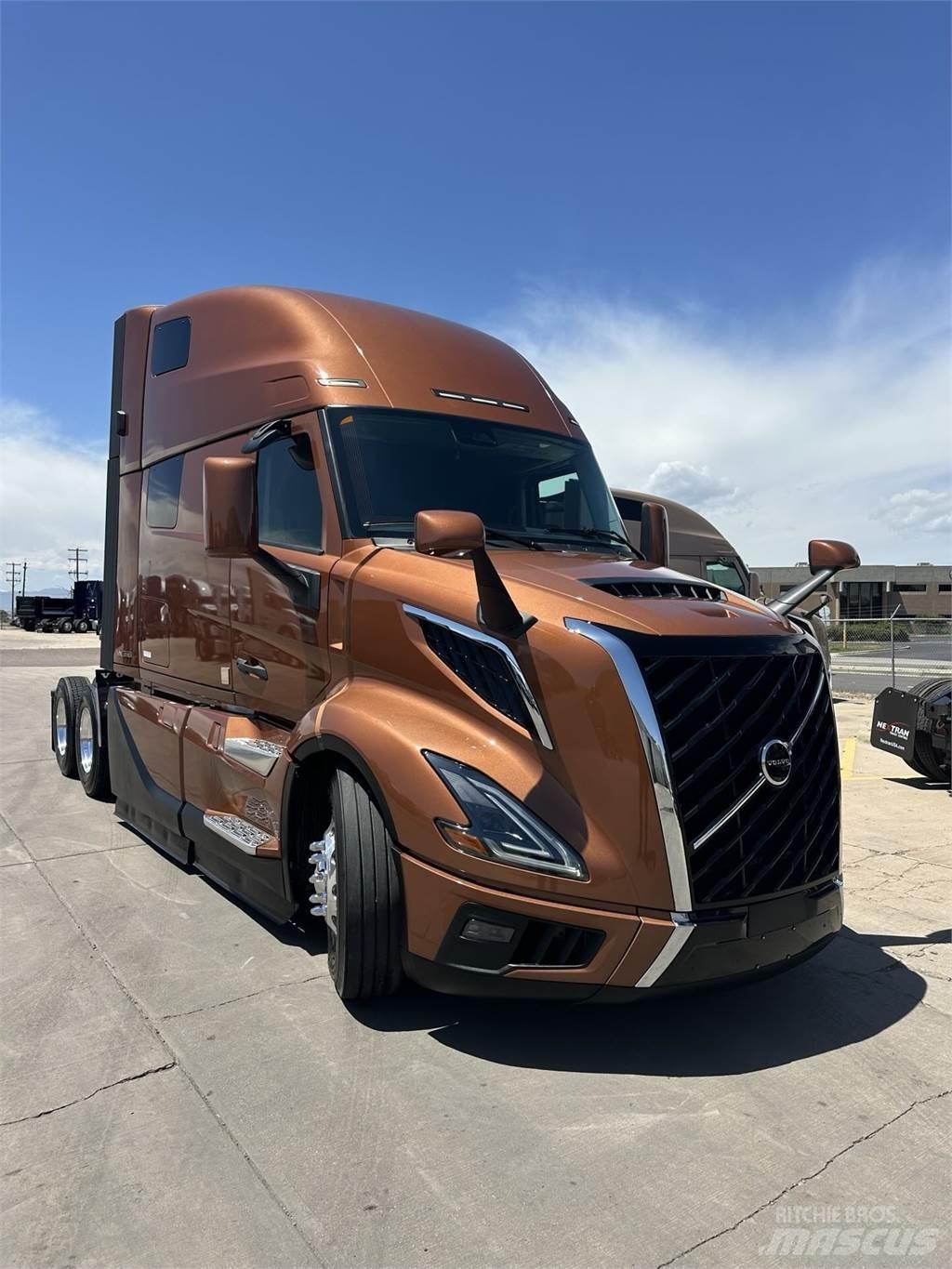 Volvo VNL64T860 Prime Movers