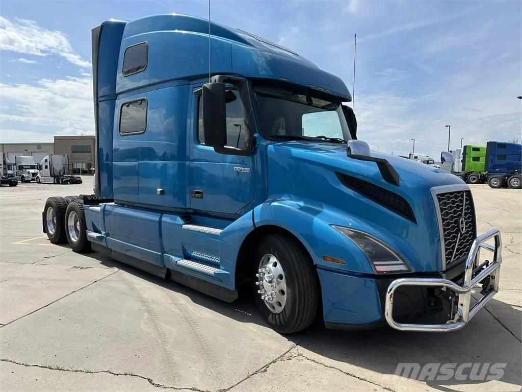 Volvo VNL64T860 Prime Movers