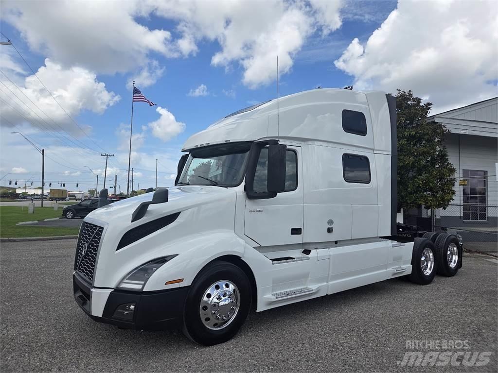 Volvo VNL64T860 Prime Movers