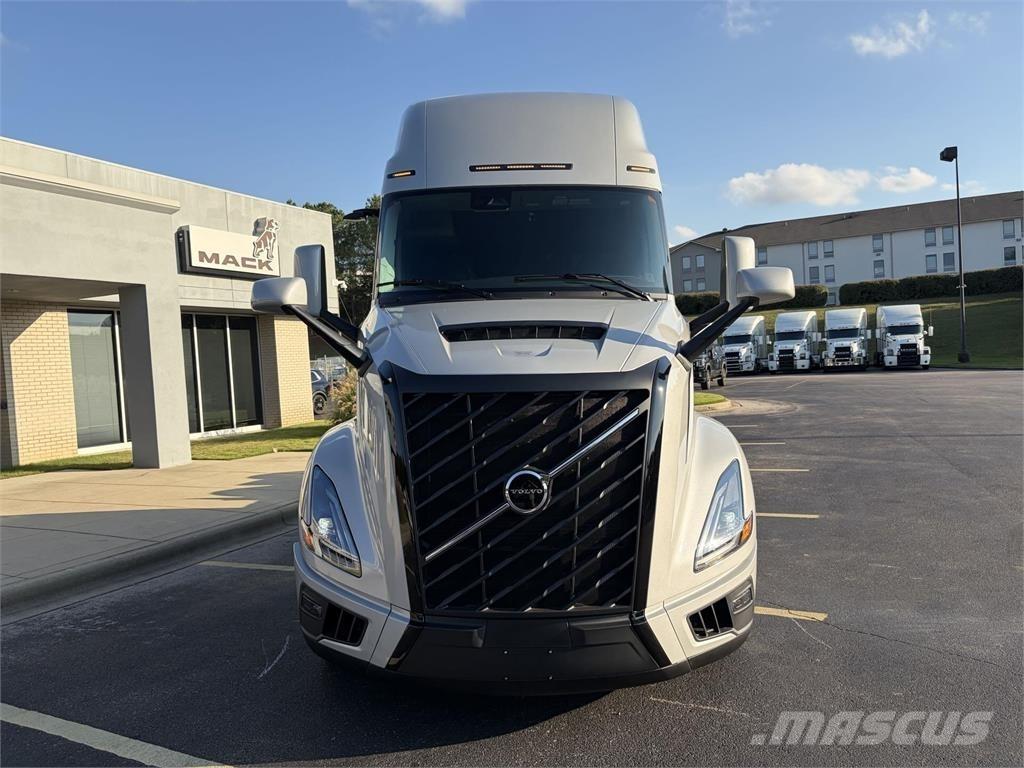 Volvo VNL64T860 Prime Movers