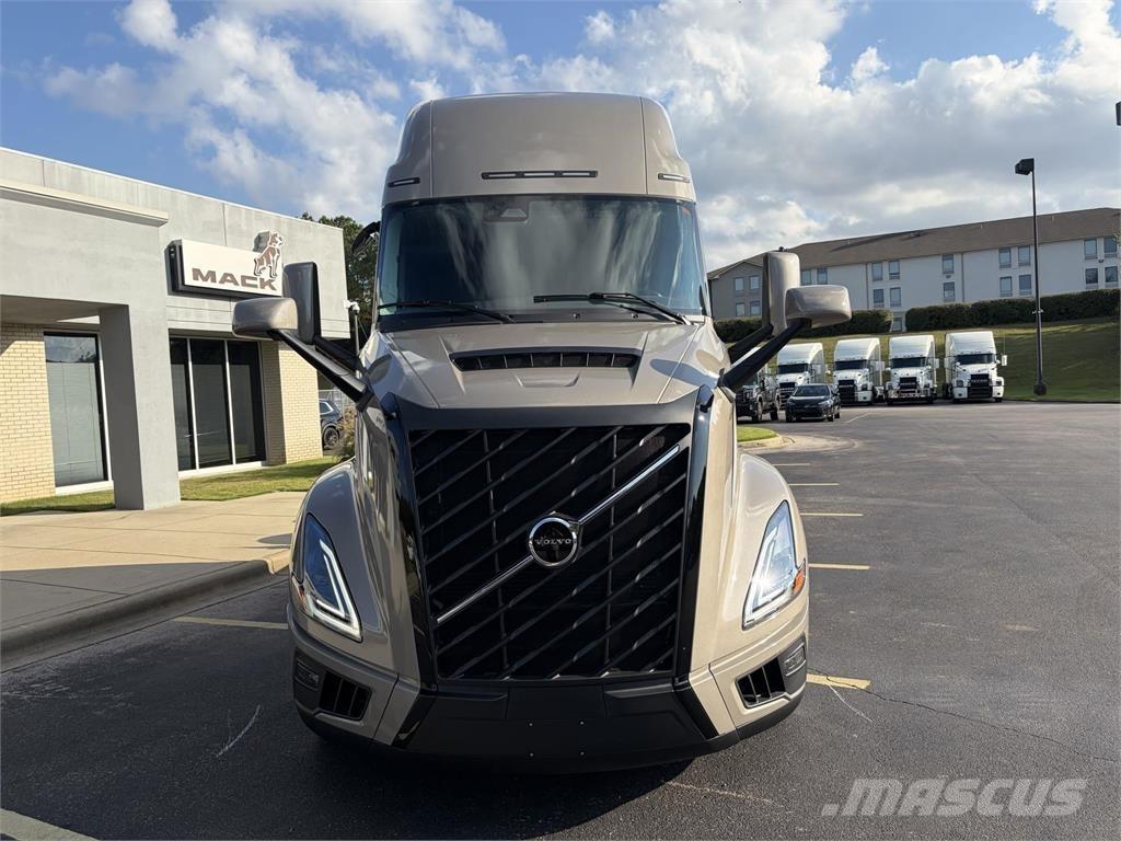 Volvo VNL64T860 Prime Movers