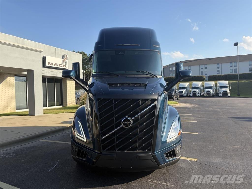 Volvo VNL64T860 Prime Movers