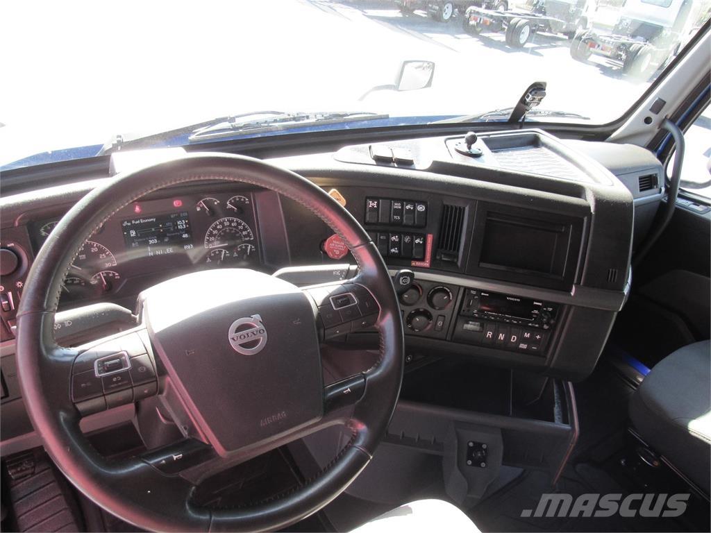 Volvo VNL860 Prime Movers