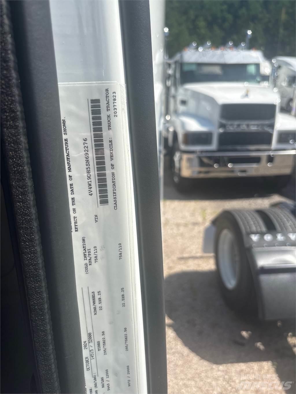 Volvo VNR42T300 Prime Movers