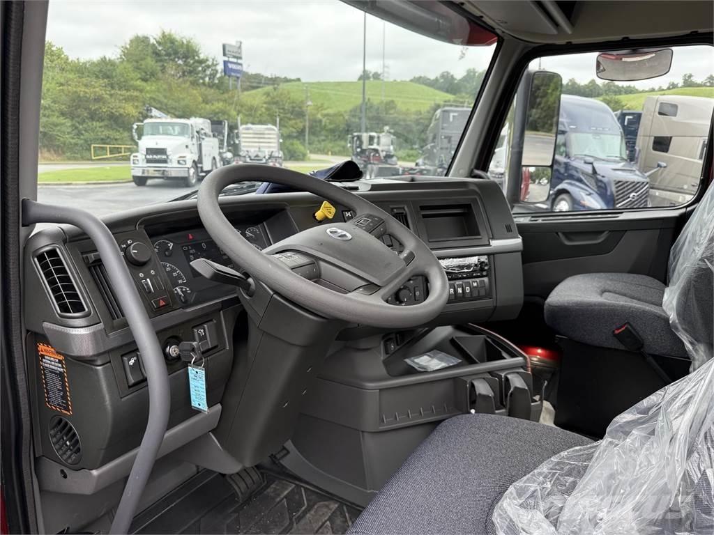 Volvo VNR64T300 Prime Movers