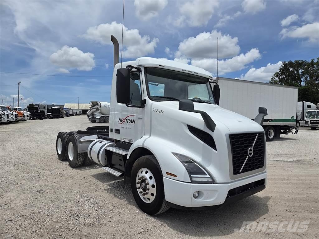 Volvo VNR64T300 Prime Movers
