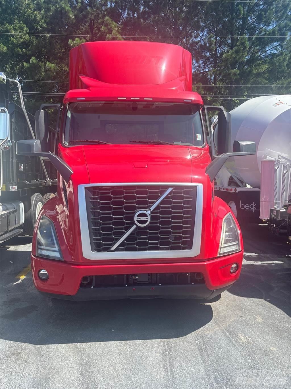 Volvo VNR64T300 Prime Movers