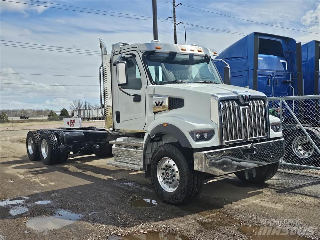 Western Star 47X Chassis Cab trucks