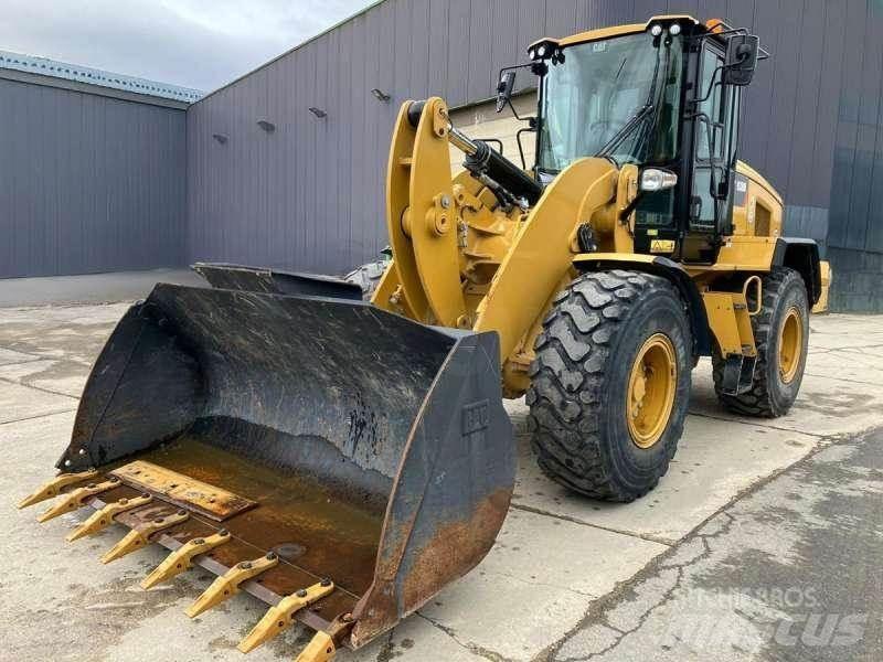 CAT 938M Wheel loaders