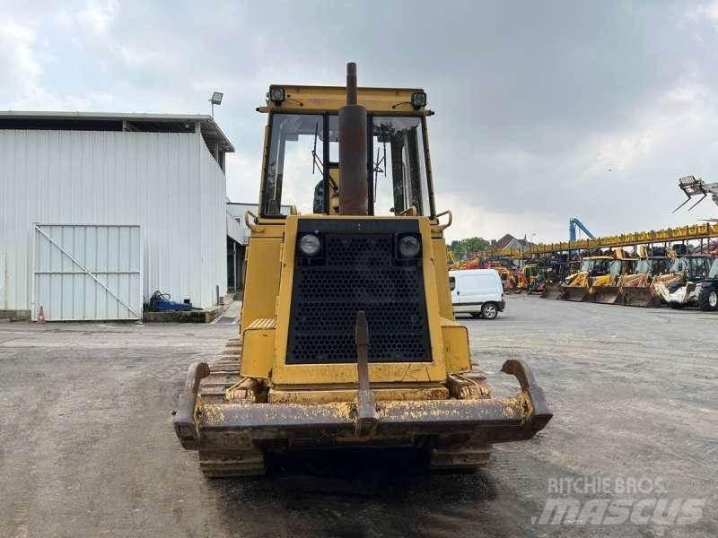 CAT 943 Crawler loaders