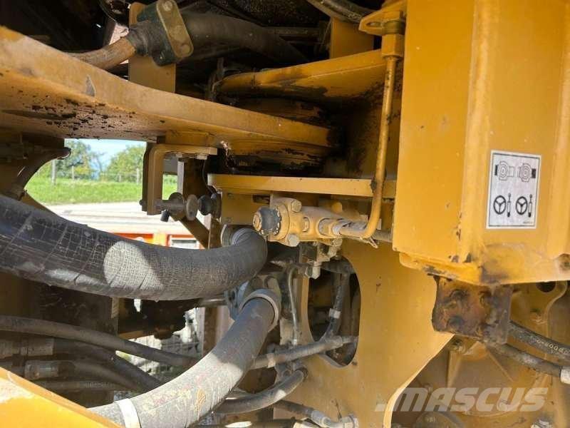 CAT 966G Wheel loaders