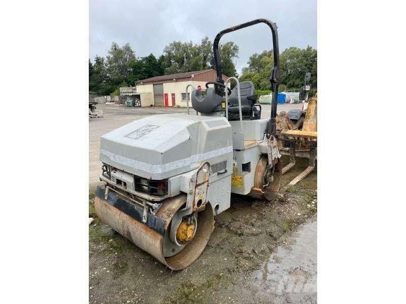CAT CB224 Soil compactors