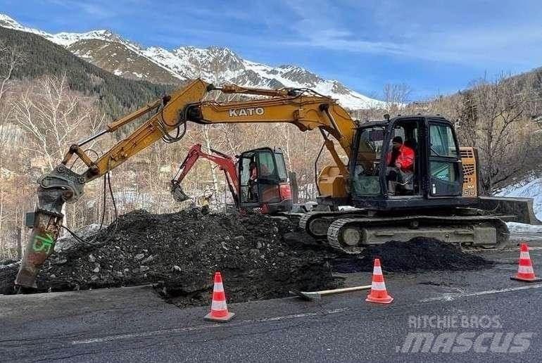 Kato HD514MR Crawler excavators