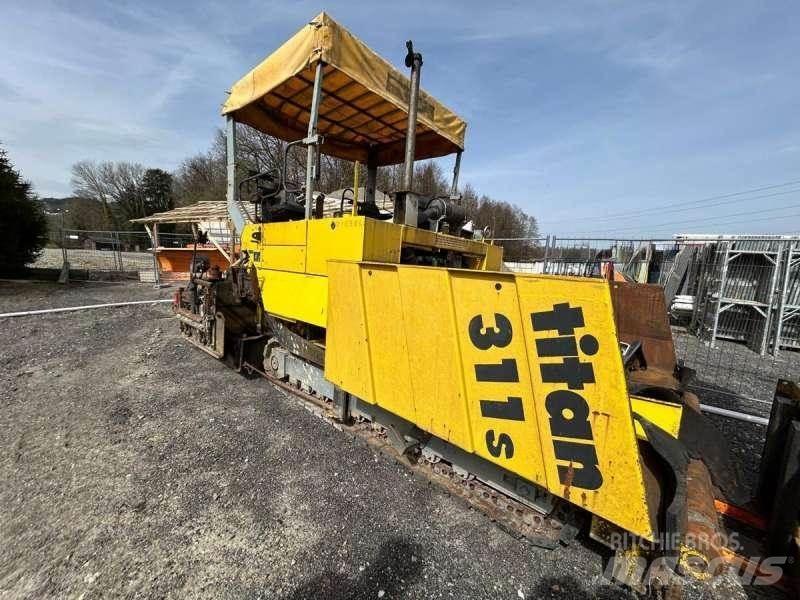 Titan 311S Asphalt pavers