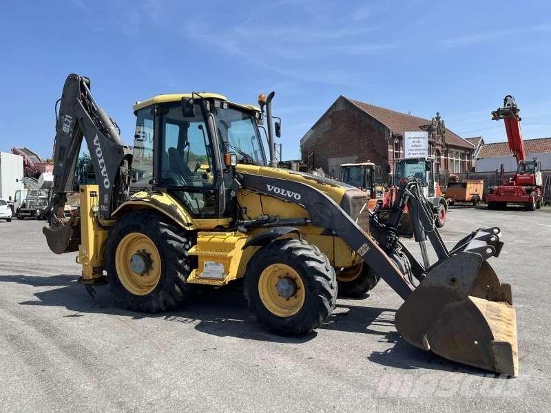 Volvo BL71 Backhoe