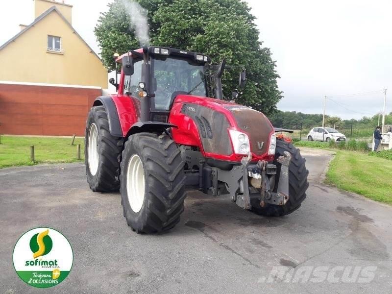Valtra T183 Tractors