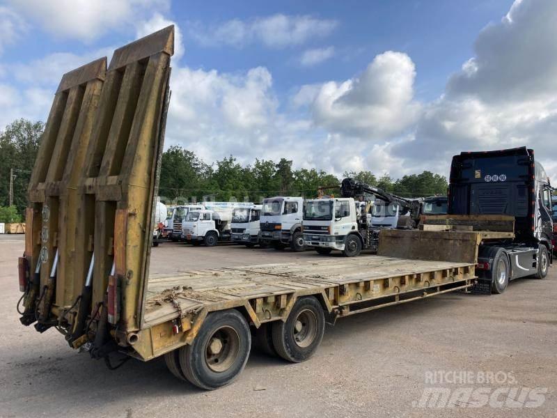 Actm S322 Vehicle transport semi-trailers