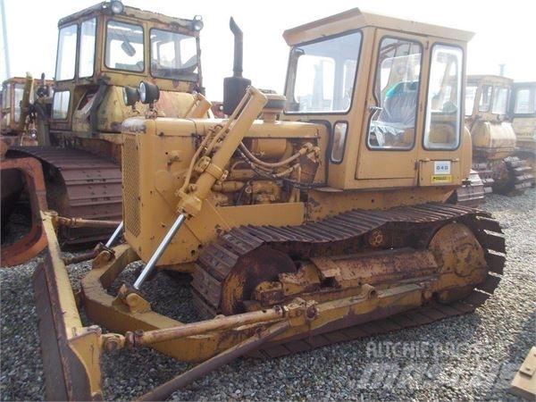 CAT D4D Crawler dozers