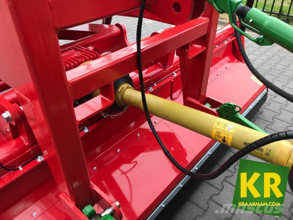 Dücker UM Pasture mowers and toppers