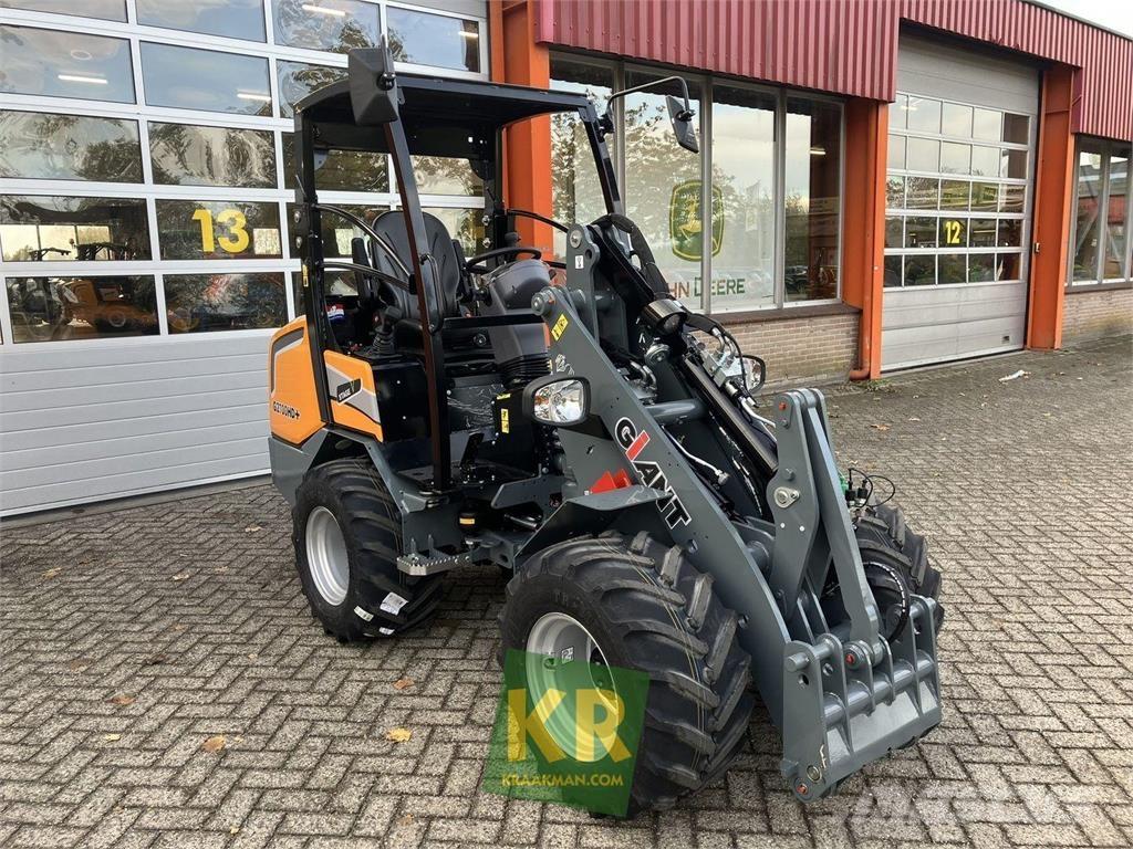 GiANT G2700 HD+ Front loaders and diggers