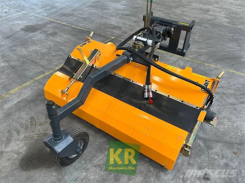 GiANT Veegmachine Sweepers