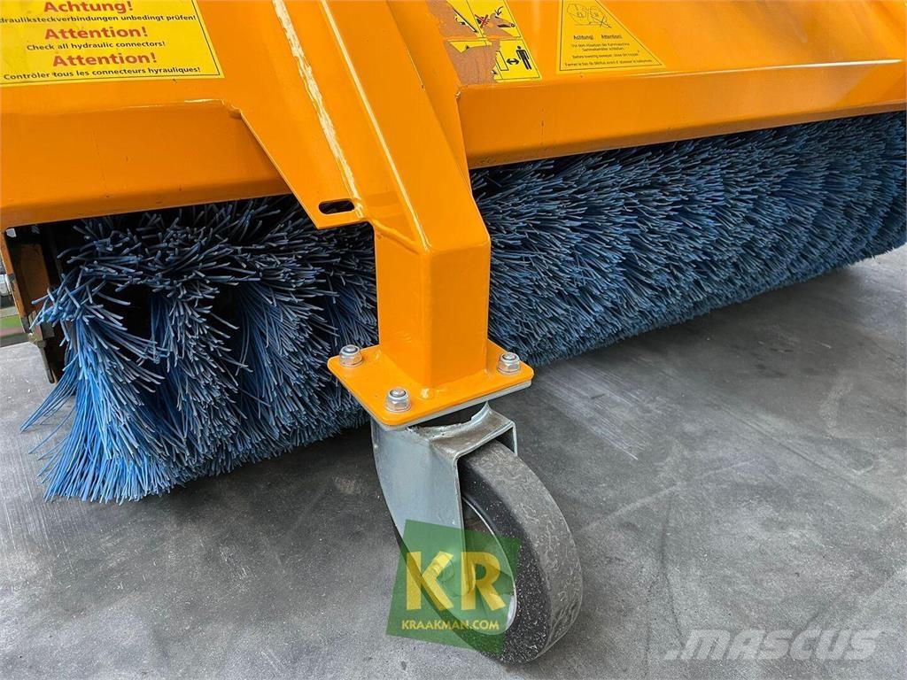 GiANT Veegmachine Sweepers