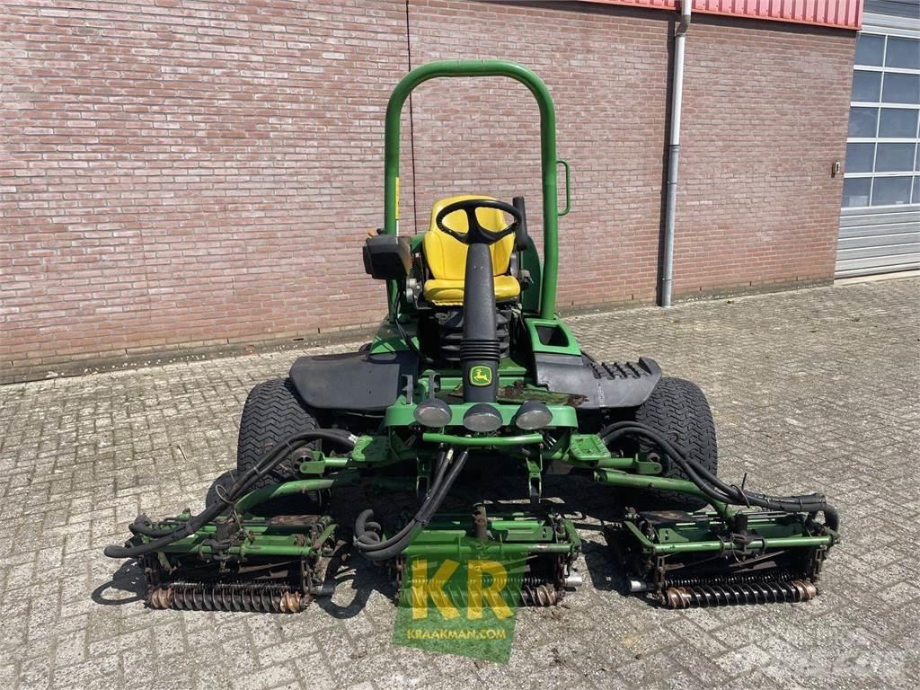 John Deere 8700A Greens mowers
