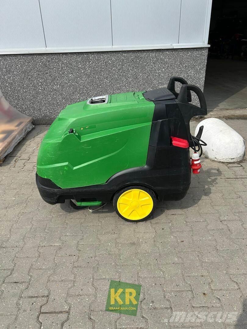 John Deere AC Farm machinery
