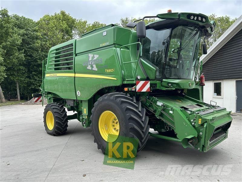 John Deere T660 Combine harvesters
