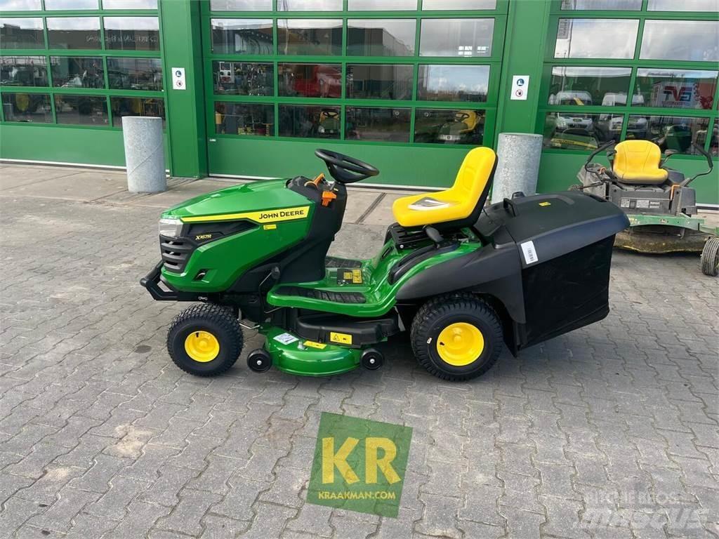 John Deere X167R Riding mowers