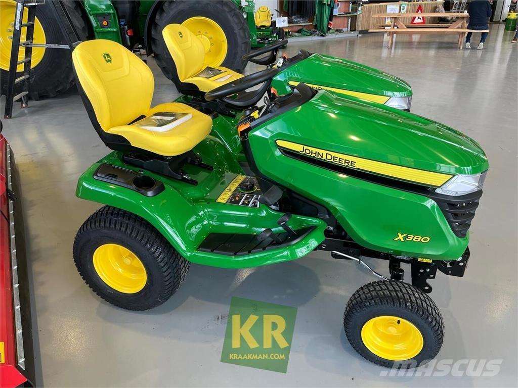 John Deere X380 Riding mowers