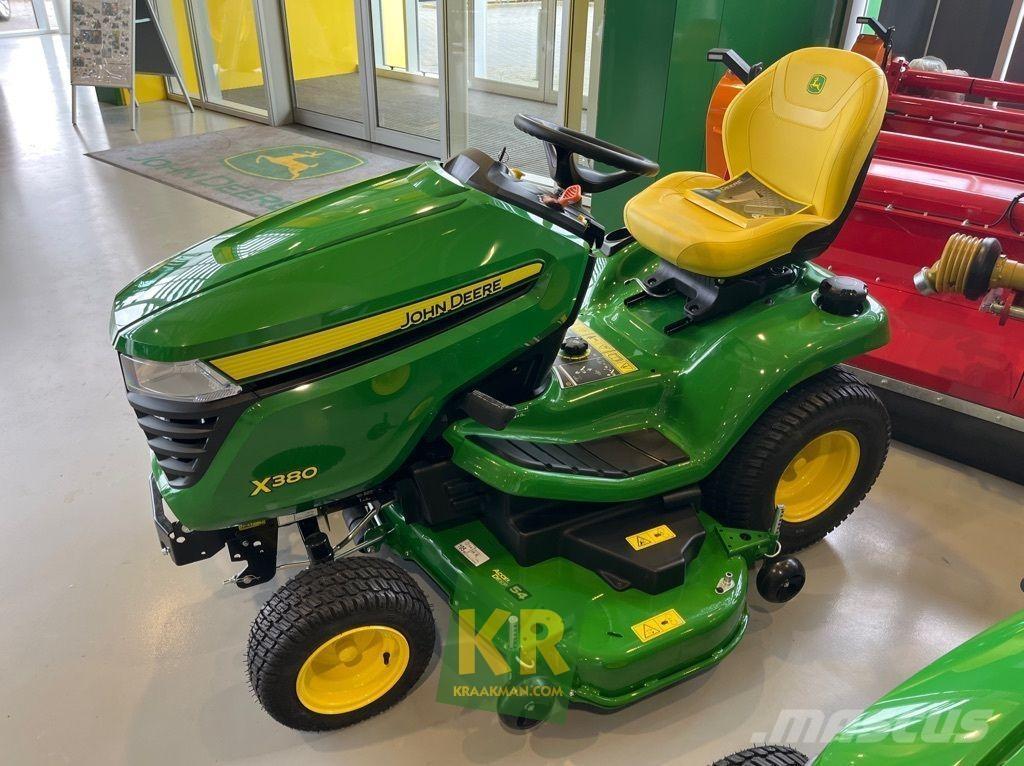 John Deere X380 Riding mowers