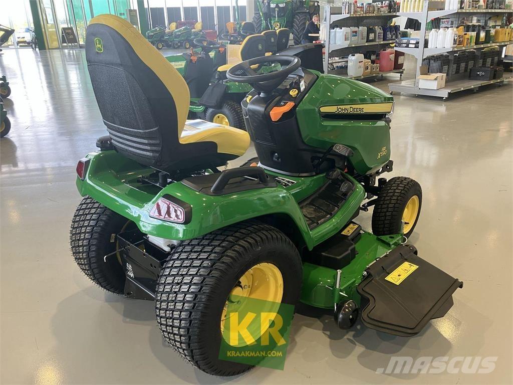 John Deere X590 Riding mowers