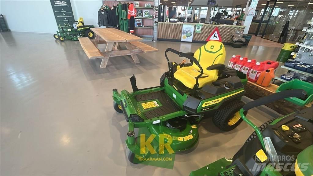 John Deere Z320R Riding mowers