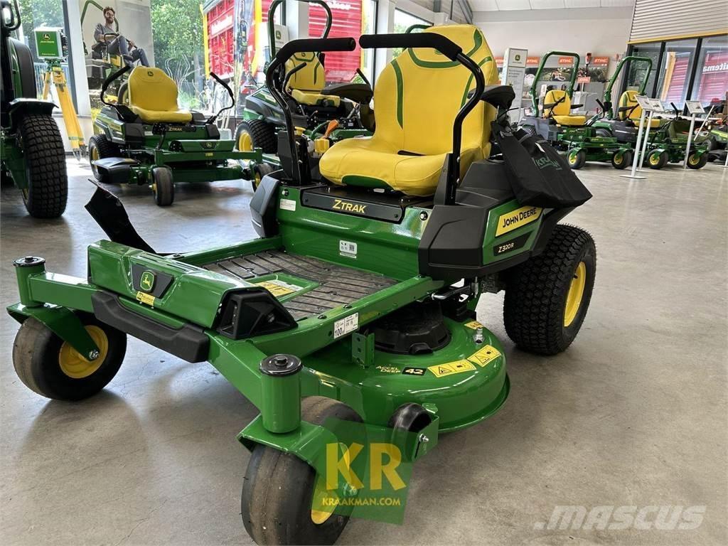John Deere Z320R Farm machinery