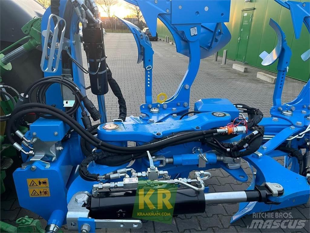 Lemken Juwel 8 Ploughs