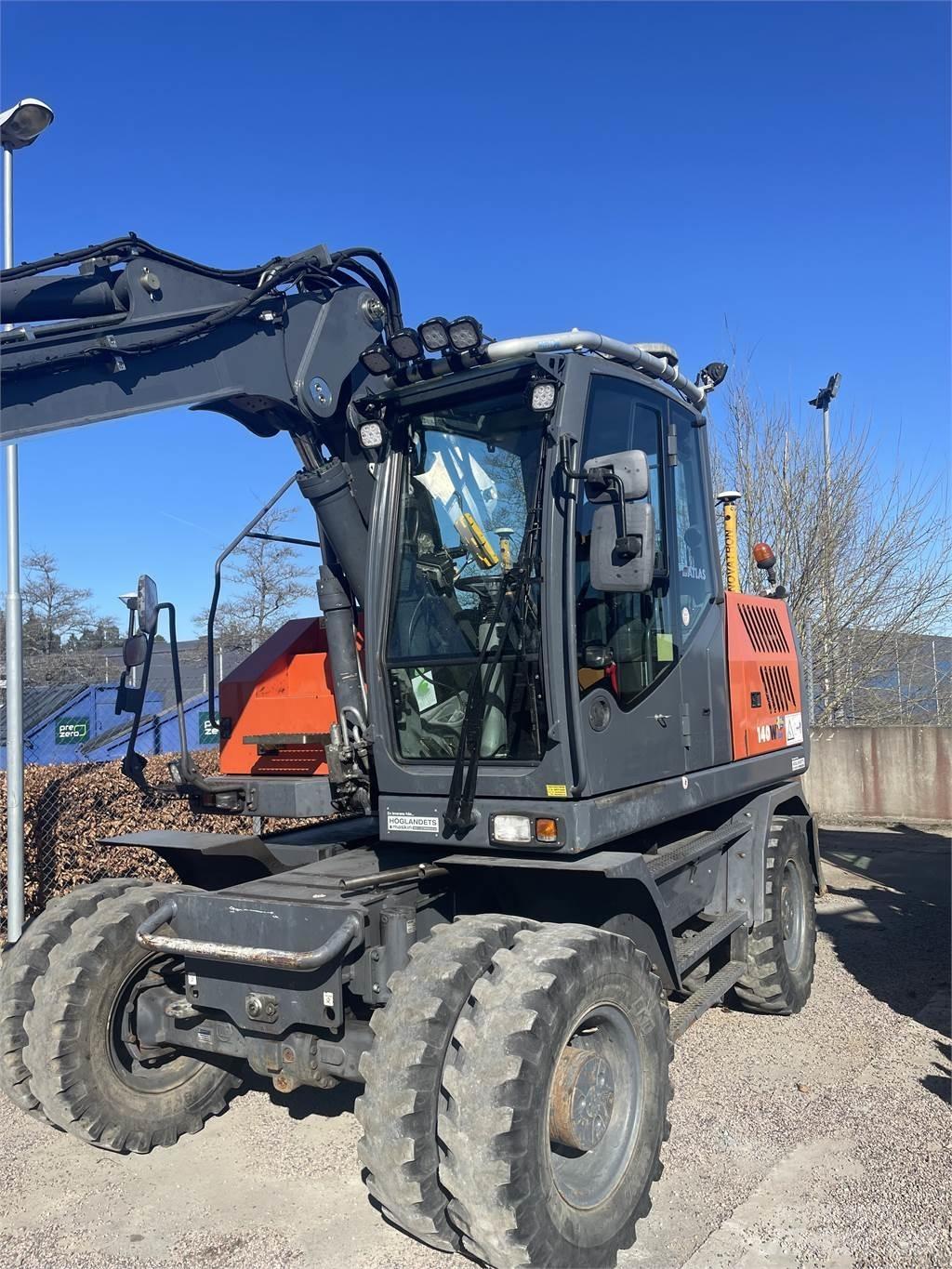 Atlas 140W Wheeled excavators