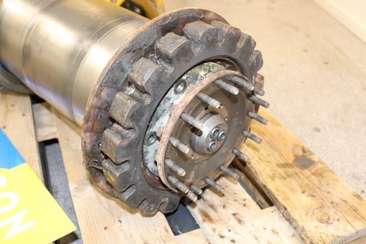 Volvo A25C Drag Chassis and suspension